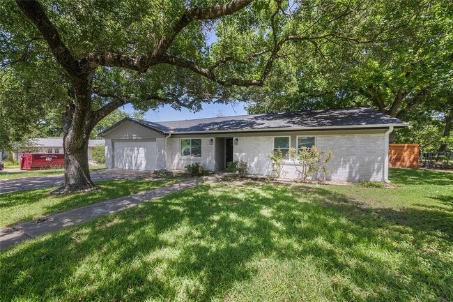 Photo - 11603 Oak Trail