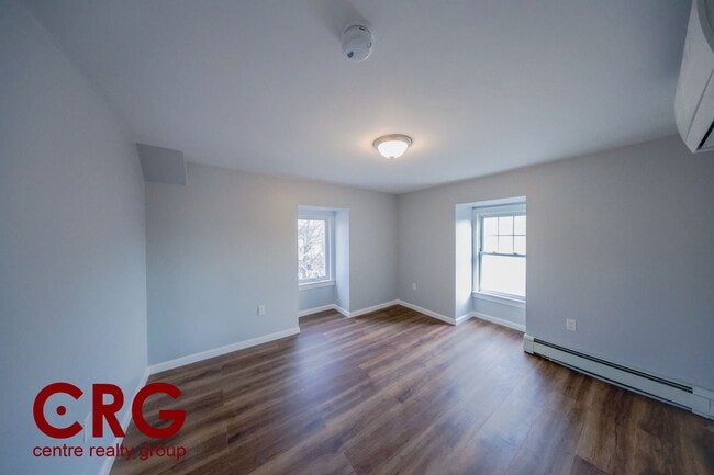 Building Photo - 81 Alder St Unit C Rental