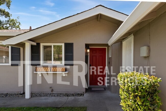 Photo - 6000 Coyle Ave