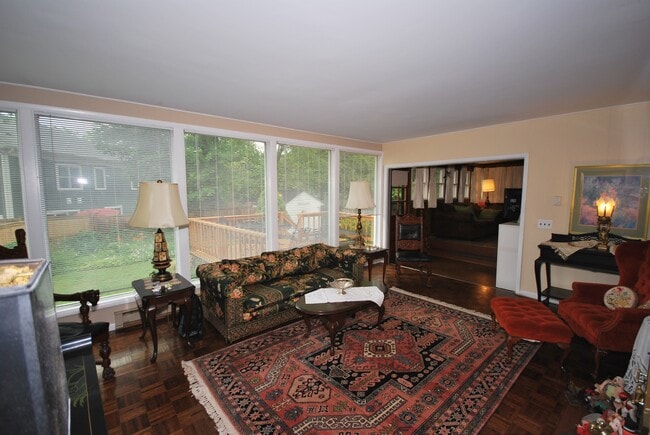 Photo - 9502 Ewing Dr