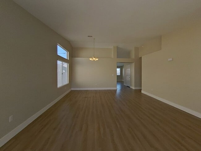 Photo - 3836 Iverson Ln