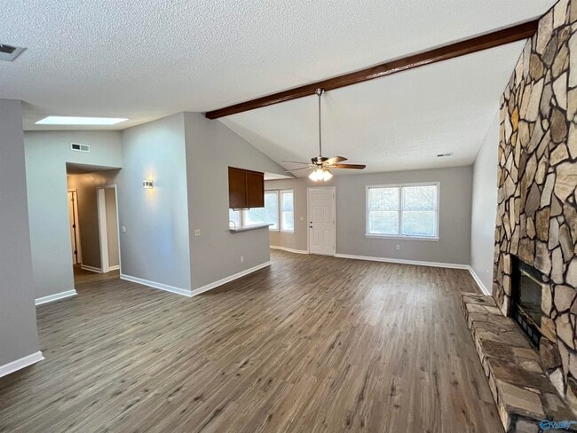 Photo - 105 Bellhurst Cir