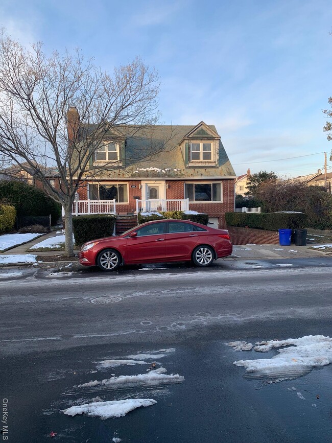 Photo - 135 E Olive St Unidad Upper