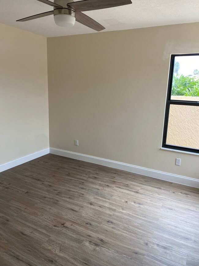 Photo - 1431 Sheafe Ave NE