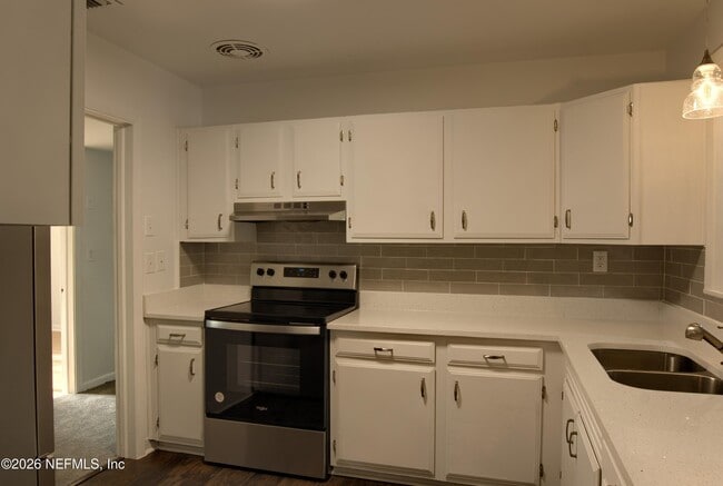 Photo - 1370 Labelle St