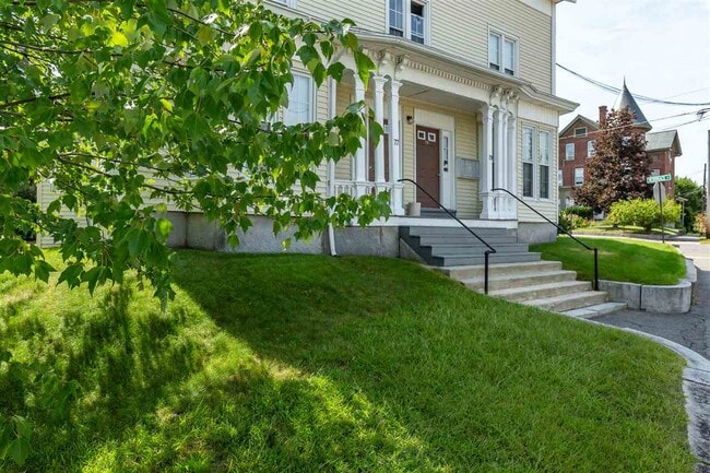 Photo - 77 -79 Centre St