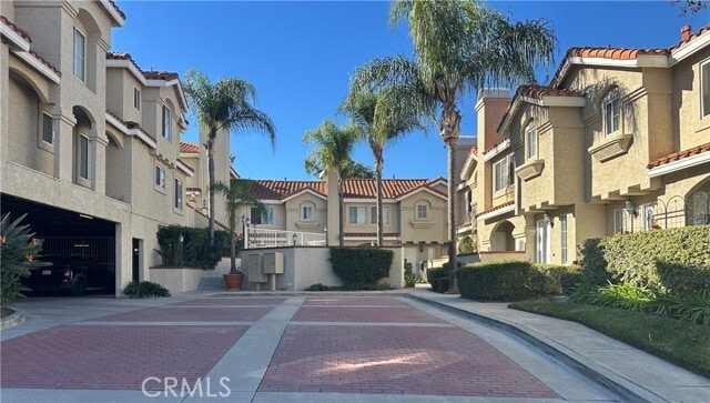 Building Photo - 201 Laurel Ave