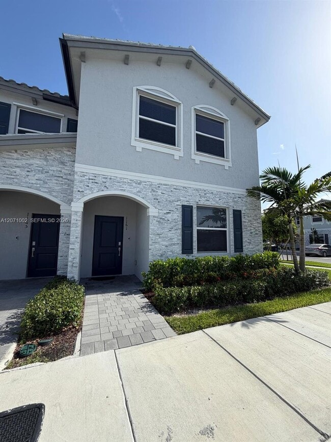 Photo - 1161 SE 1st Ave