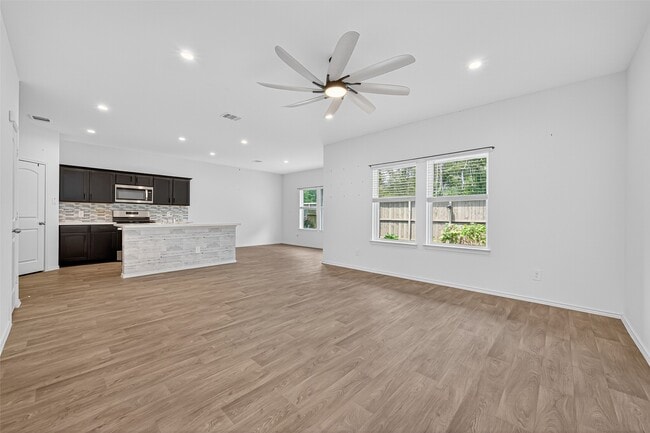 Building Photo - 14128 Upper Gardenia Ln