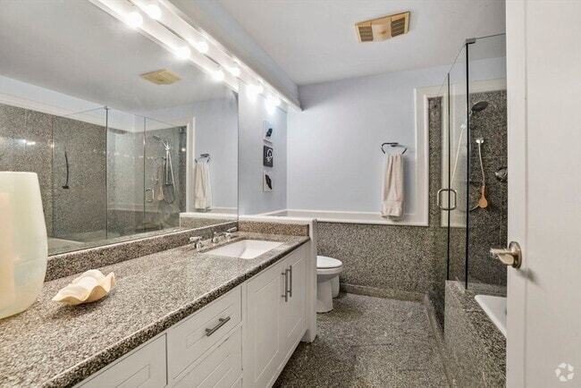 Building Photo - 28 Atlantic Ave Unit 317 Rental