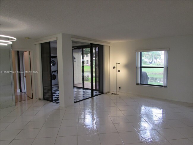 Photo - 4512 Carambola Cir S Condo Unit 27285