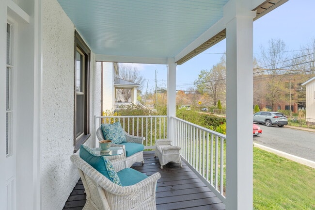 Photo - 207 Douglas Ave Unit B