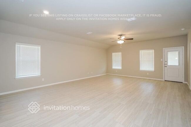 Photo - 433 Blanco Dr