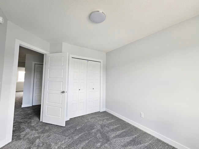 Photo - 3727-3214 214 St NW