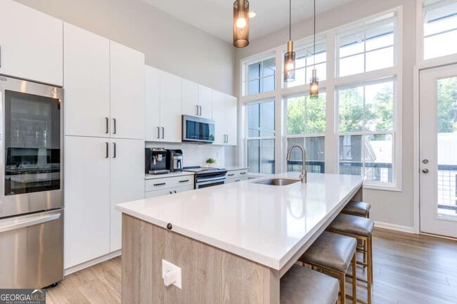 Photo - 912 Brees Ct