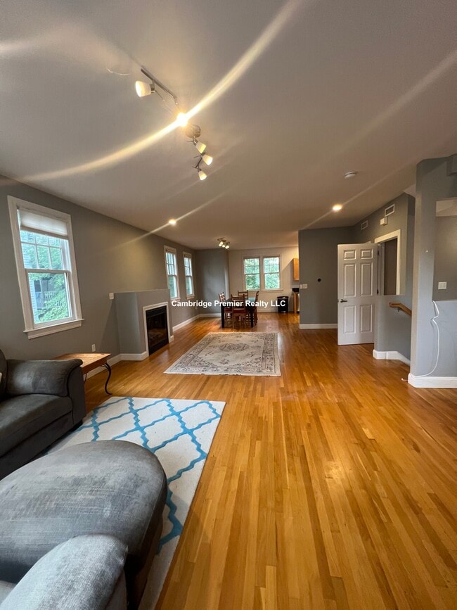 Photo - 384 Washington St Townhome