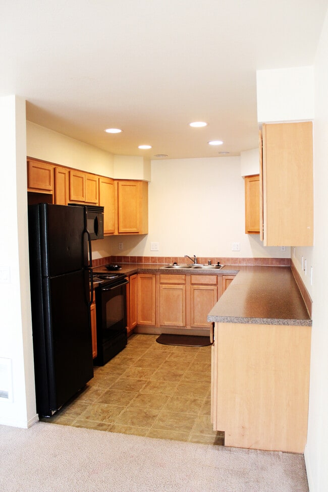 Photo - 421 NE Morton St