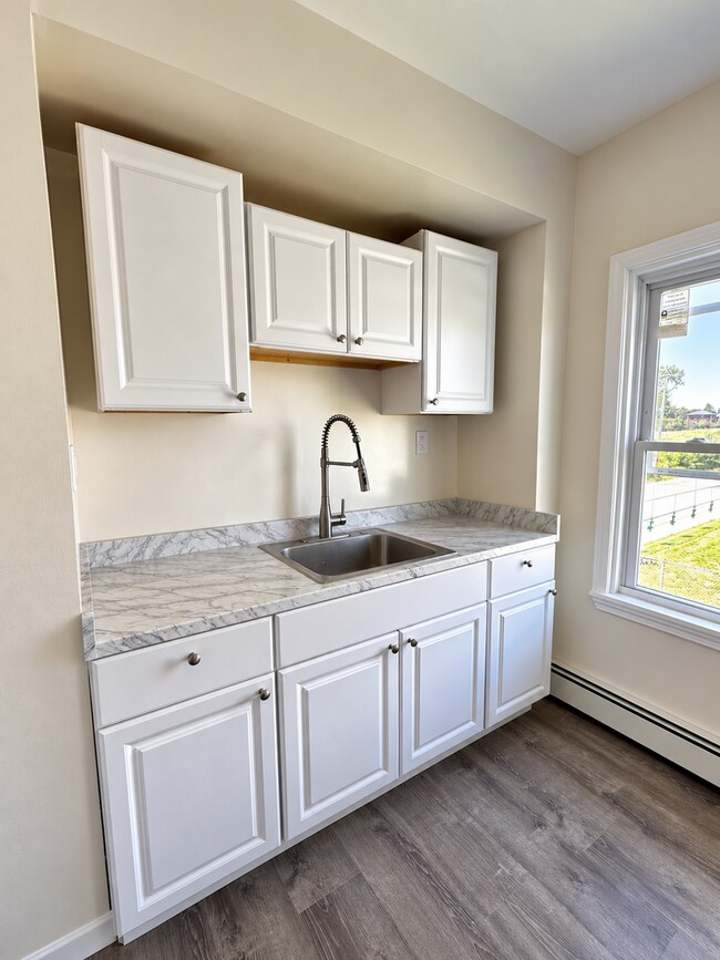 244 Fort St Unit 2