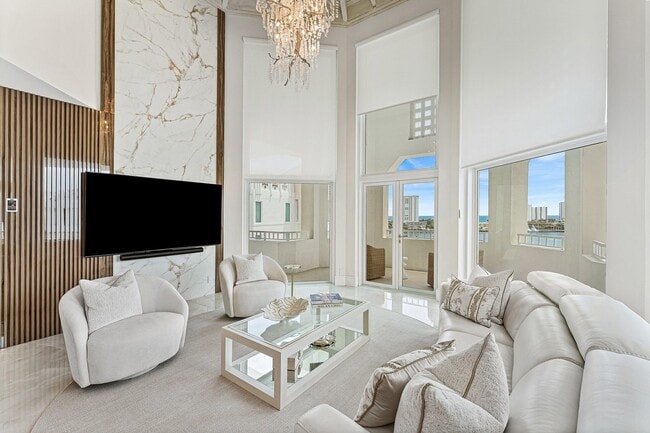 300 SE 5th Ave Unit 8050