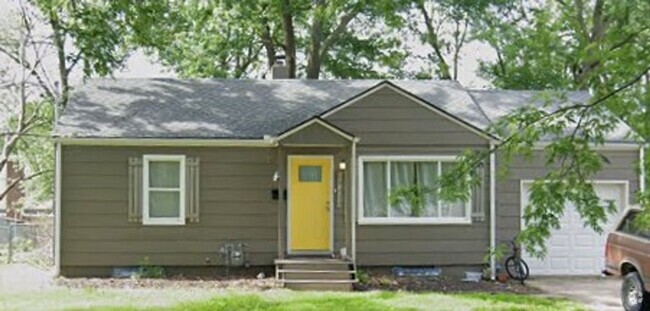 Building Photo - Charming 2-Bedroom, 1-Bath Home in Raytown...