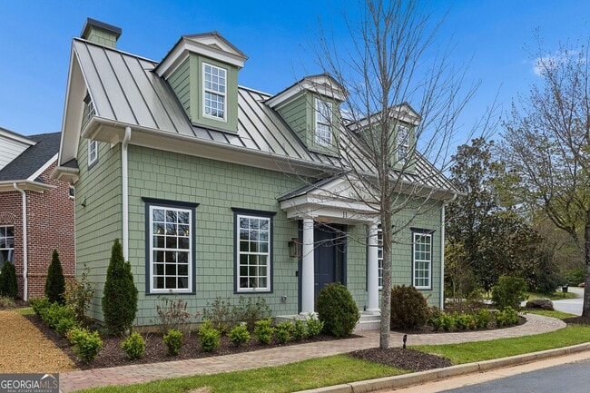 Photo - 11 Bourbon St