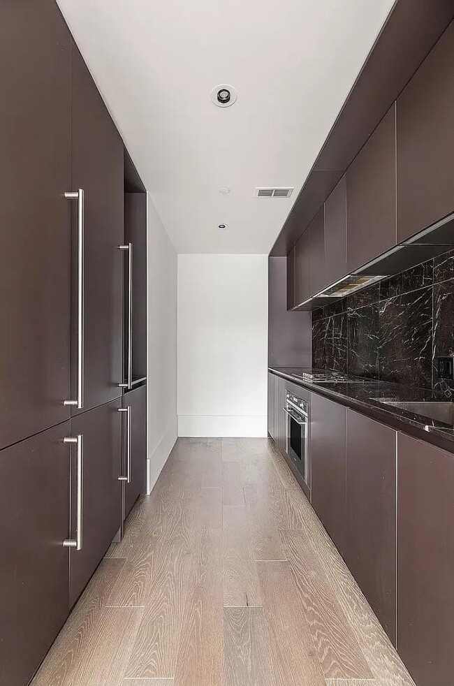 Photo - 429 Kent Ave