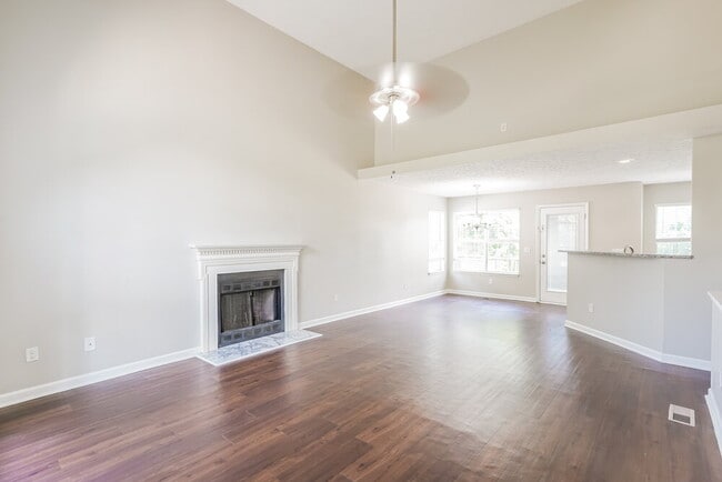 Photo - 1207 Cedarbend Dr