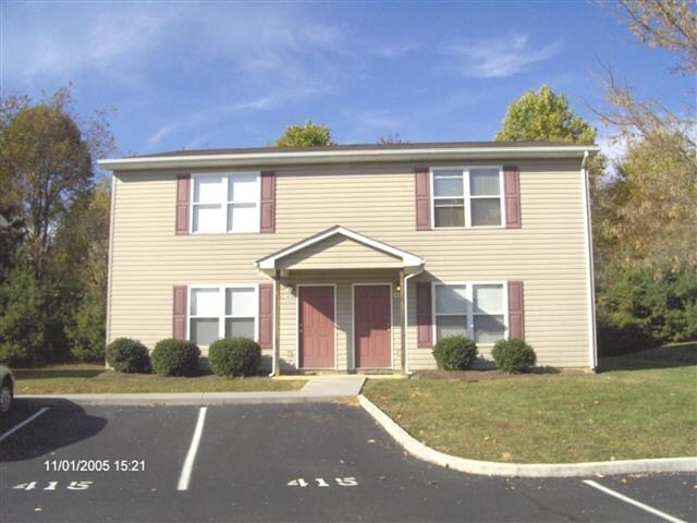 New Kent Townhomes-Townside Apartments - New Kent Townhomes-Townside Apartments