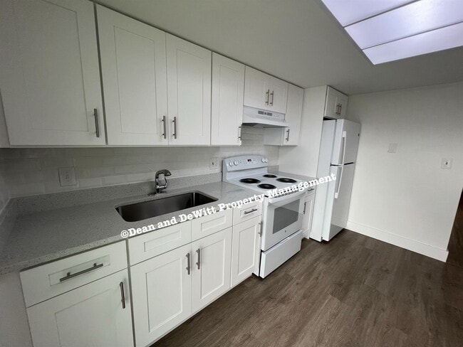 Photo - 2 Bed/1 Bath - Unit 6
