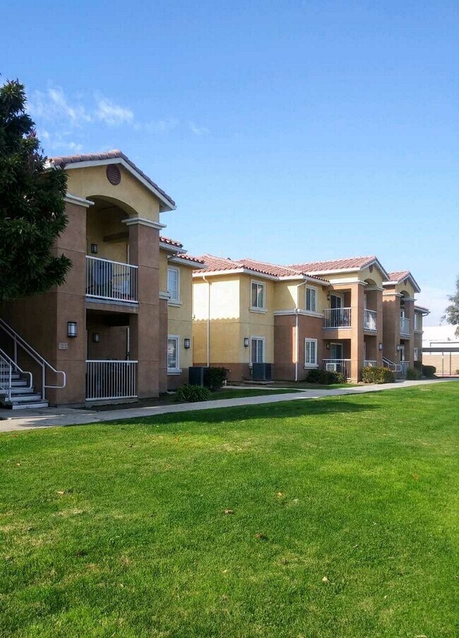 Photo - Summerview Apartments
