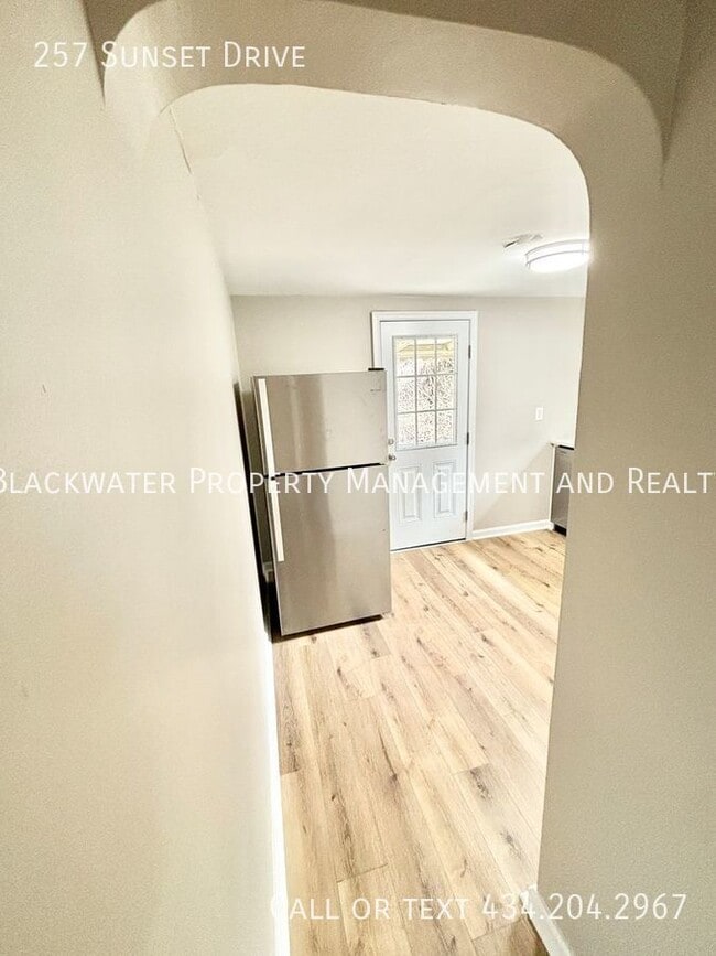 Photo - 257 Sunset Dr