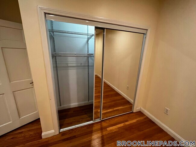 1801 Beacon St Unidad 4