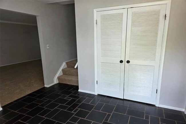 Photo - 515 Hobnail Cir