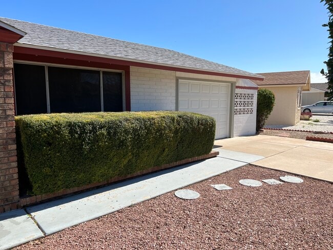 Photo - 10946 W Canterbury Dr