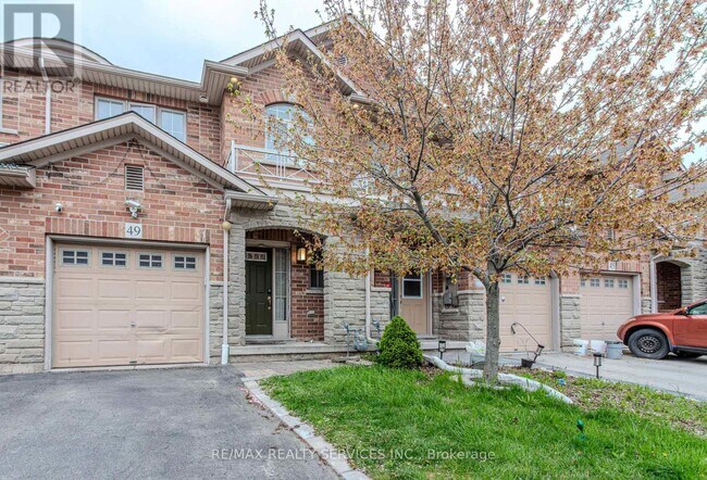 Photo - 49 Marina Point Cres