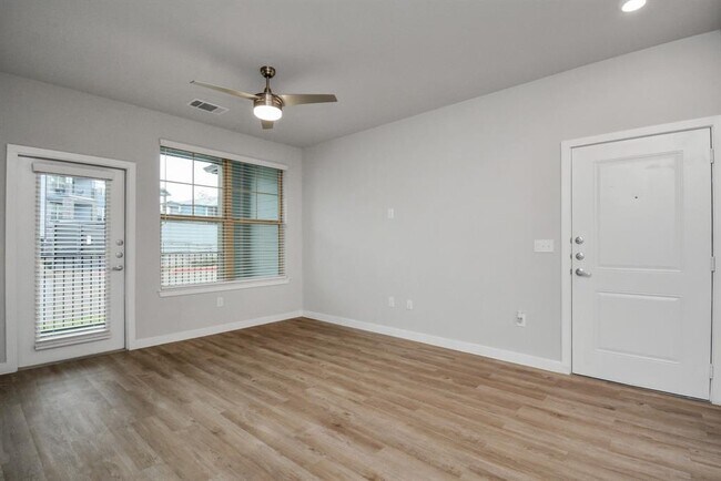 Photo - 14100 Will Clayton Pkwy