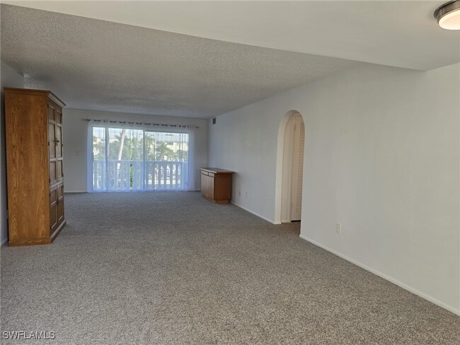 Building Photo - 13511 Stratford Pl Cir Unit 202 Rental
