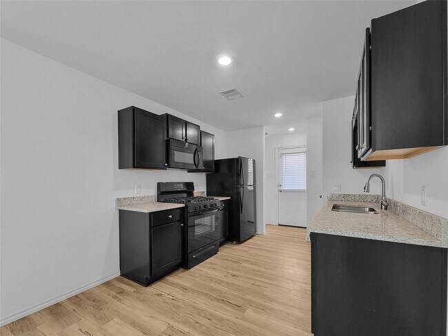 Photo - 1043 Brighton Orchards Ln