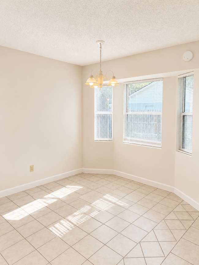 Photo - 3 Bedroom | 2 Bathroom Home with Fenced Yard