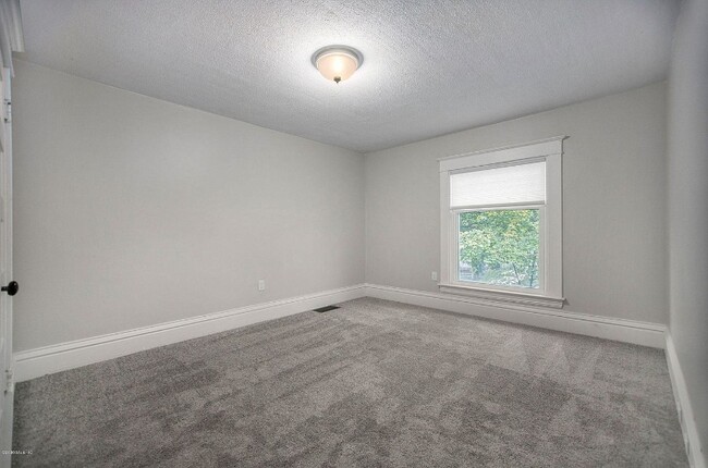 Photo - 25 E 16th St Unit Suite 2