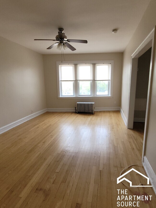 Building Photo - 1145 W Morse Ave Rental