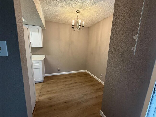 Photo - 2600 Penny Ln Unit 204