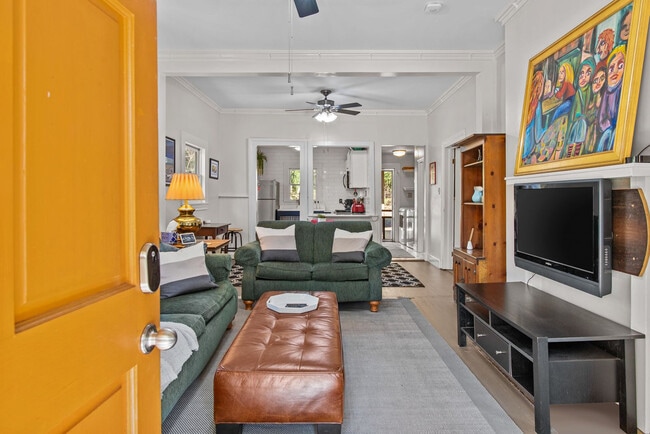 Building Photo - 133 Lenoir Ave Unit ID1247966P Rental
