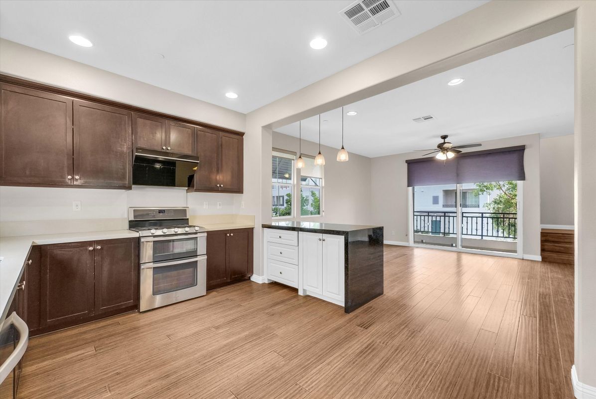 Photo - 158 Macintosh Way