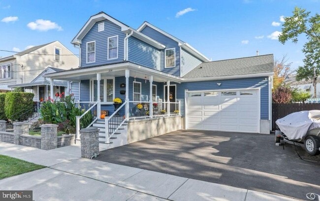 Photo - 234 Howell St