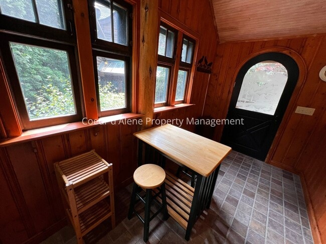 Photo - One of a kind cottage near Hayden Lake Country Club