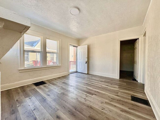 Photo - 1503 Hermosa Pl