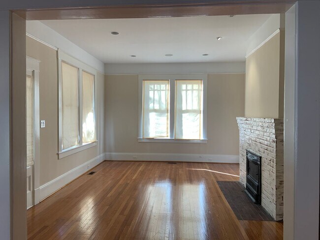 Photo - First Floor Unit For Rent Near UNCG!