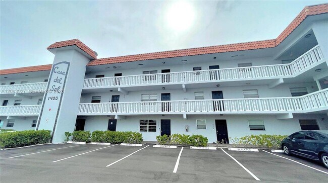 Photo - 1400 NE 57th St Unit 308