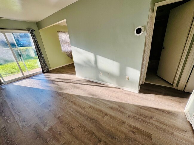 Building Photo - 24 Kearney Dr Unit 24 Kearney